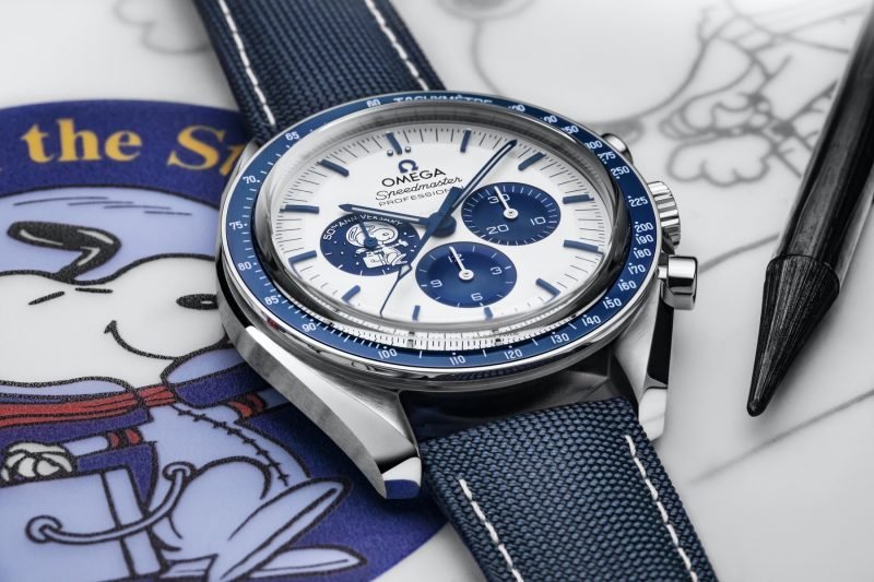 Omega Speedmaster Silver Snoopy Award 50th Anniversary watch