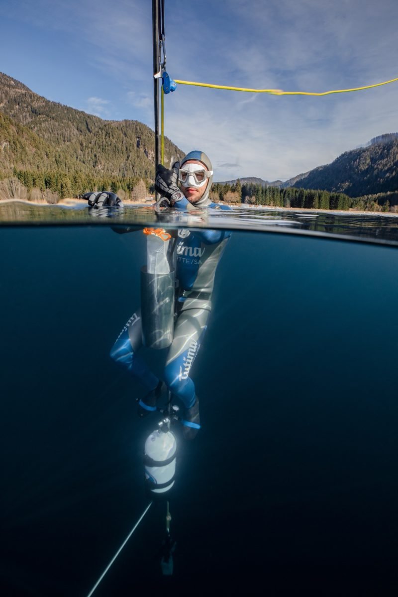 Tutima M2 Pioneer and Tolga Taskin break apnea dive world record - New Guinness World record 2020