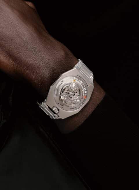 URWERK UR-100V Magic T
