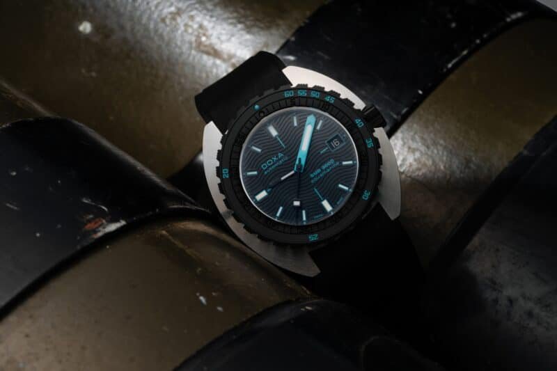 Doxa SUB 300β Aquamarine